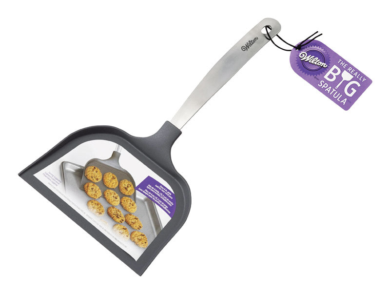 Set of three large cookie spatulas in colorful melamine and plastic, ideal for baking and handling cookies.