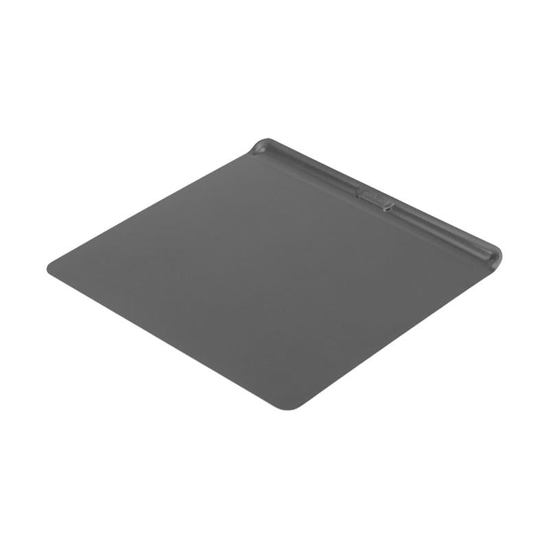 Black 16-inch Emery Jensen cookie sheet from Best Tin Bakeware, ideal for baking cookies and roasting.