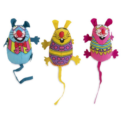 Emery Jensen cat toy Eeeks assorted set with scratching post and toys for feline play and scratching.