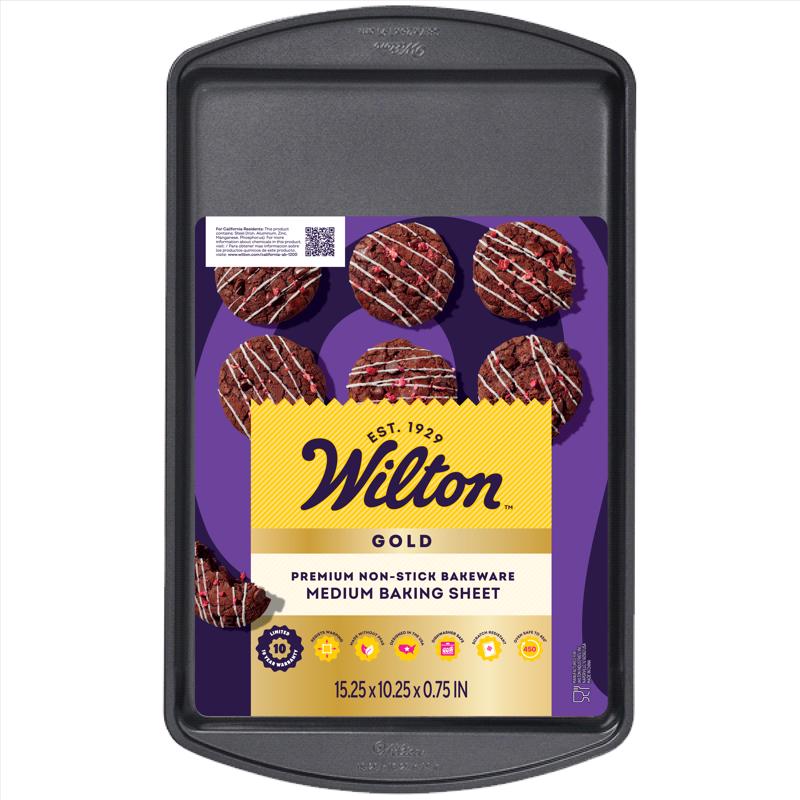 Emery Jensen 15-inch stainless and carbon steel baking sheet in black, showcasing a durable, smooth surface.